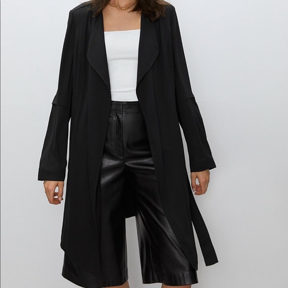 Aritzia Babaton Quincey/ Flowy Trench Coat